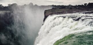 Na jaką głębokość kopać fundamenty pod ogrodzenie?